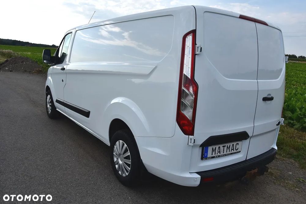 Ford TRANSIT CUSTOM 300 L2H1 - 15