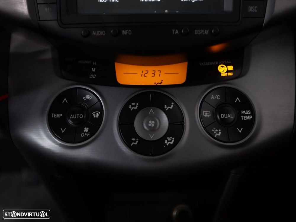 Toyota RAV4 - 15