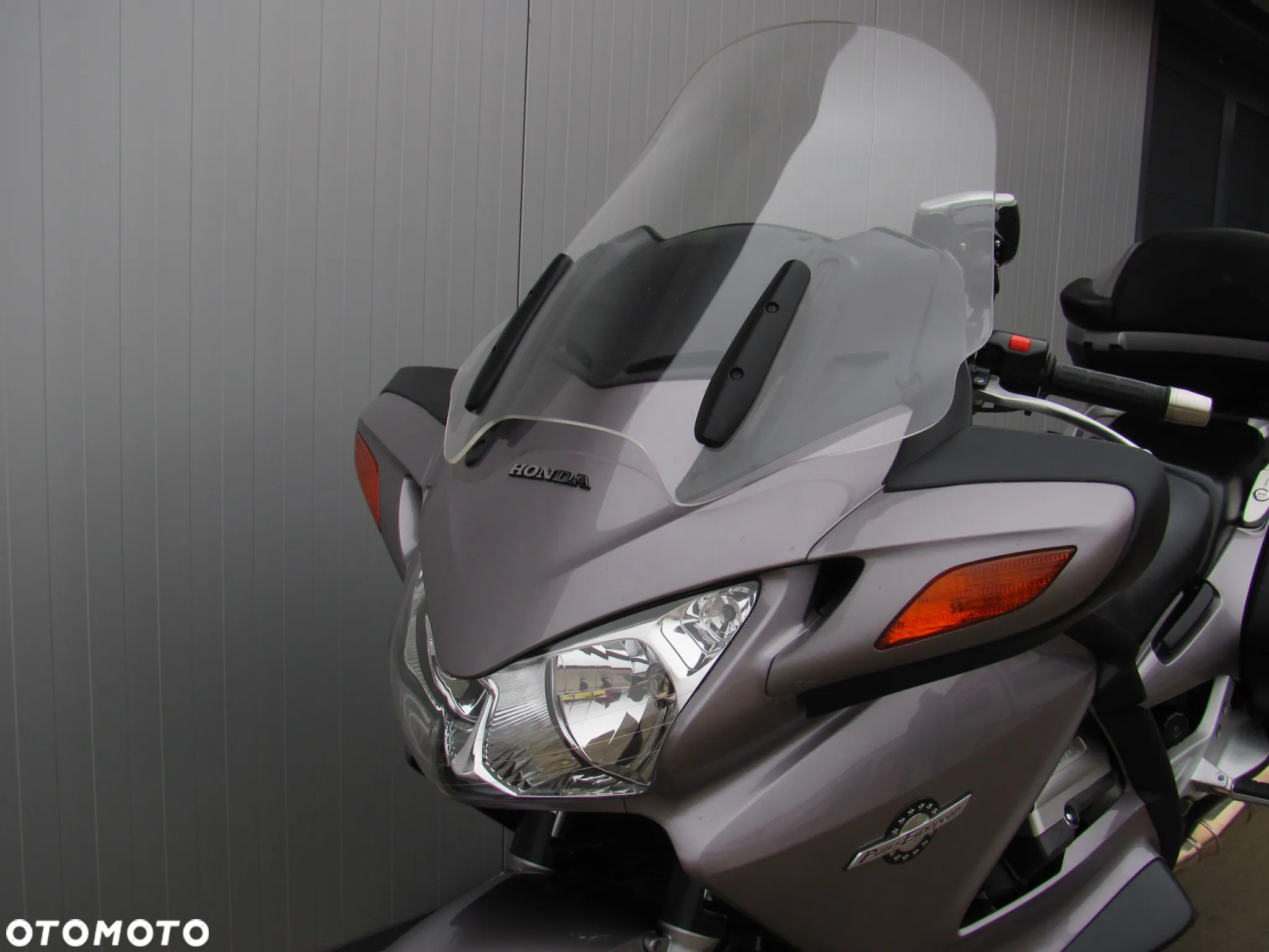 Honda ST - 25