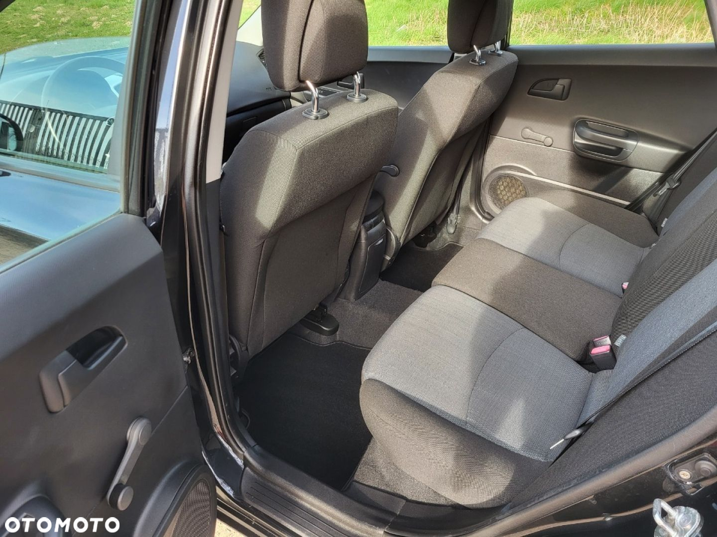 Kia Ceed - 16