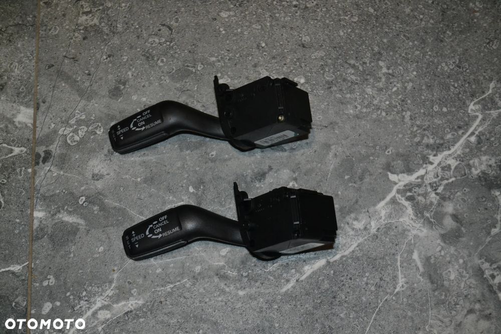 AUDI A4 B6 B7 A6 C6 PRZEŁĄCZNIK TEMPOMATU 4E0953521 - 1