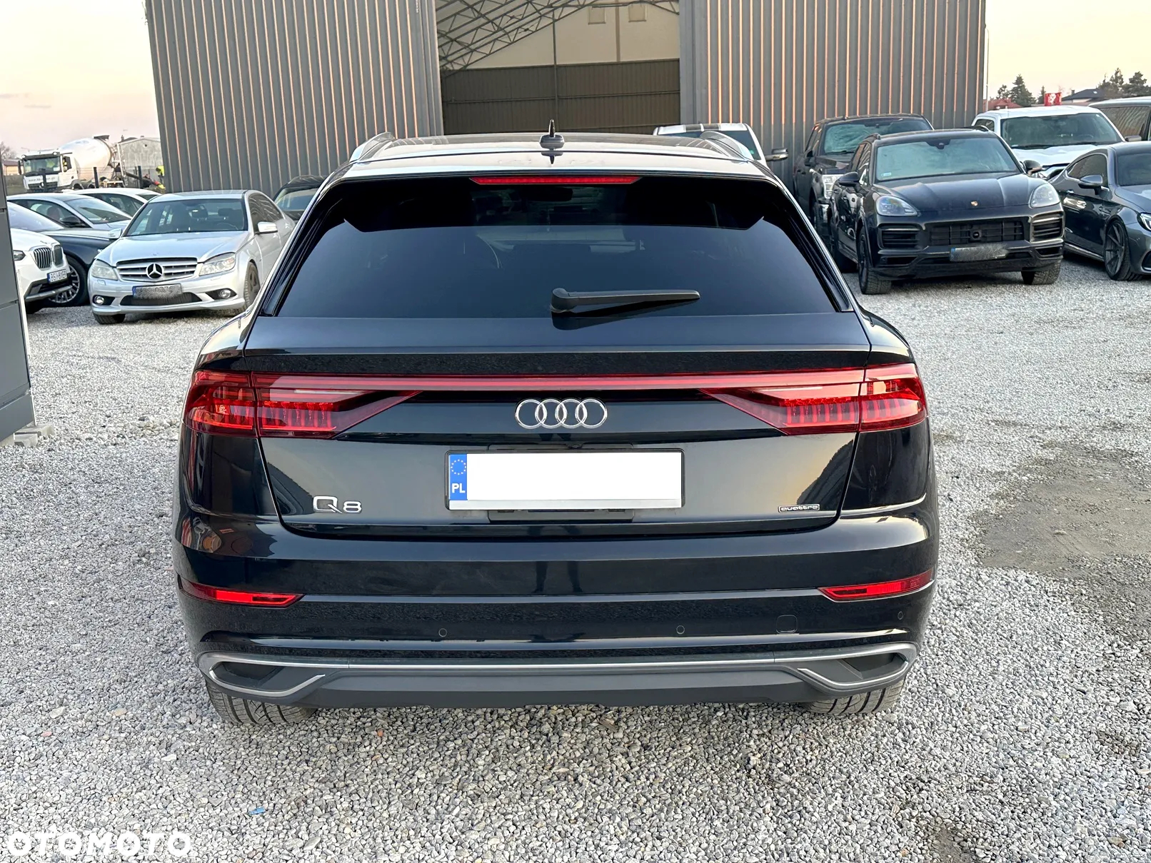 Audi Q8 55 TFSI quattro tiptronic - 13