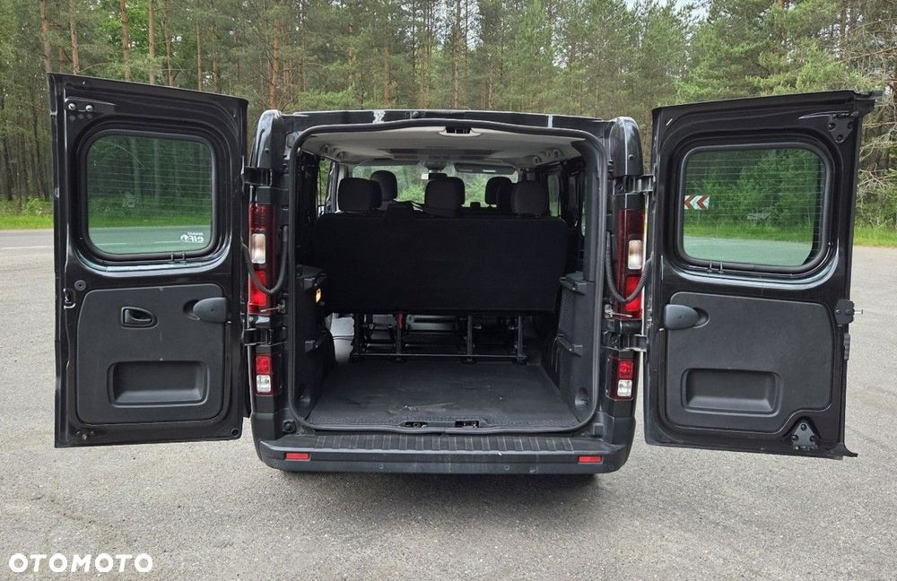 Renault Trafic - 12