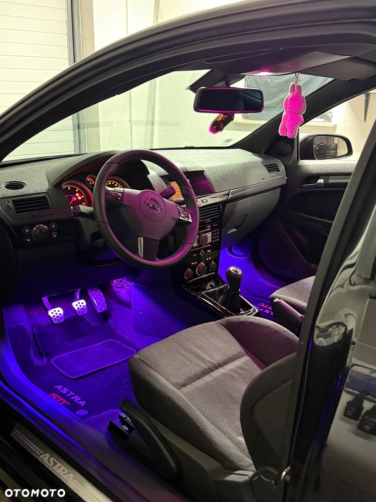 Opel Astra - 4