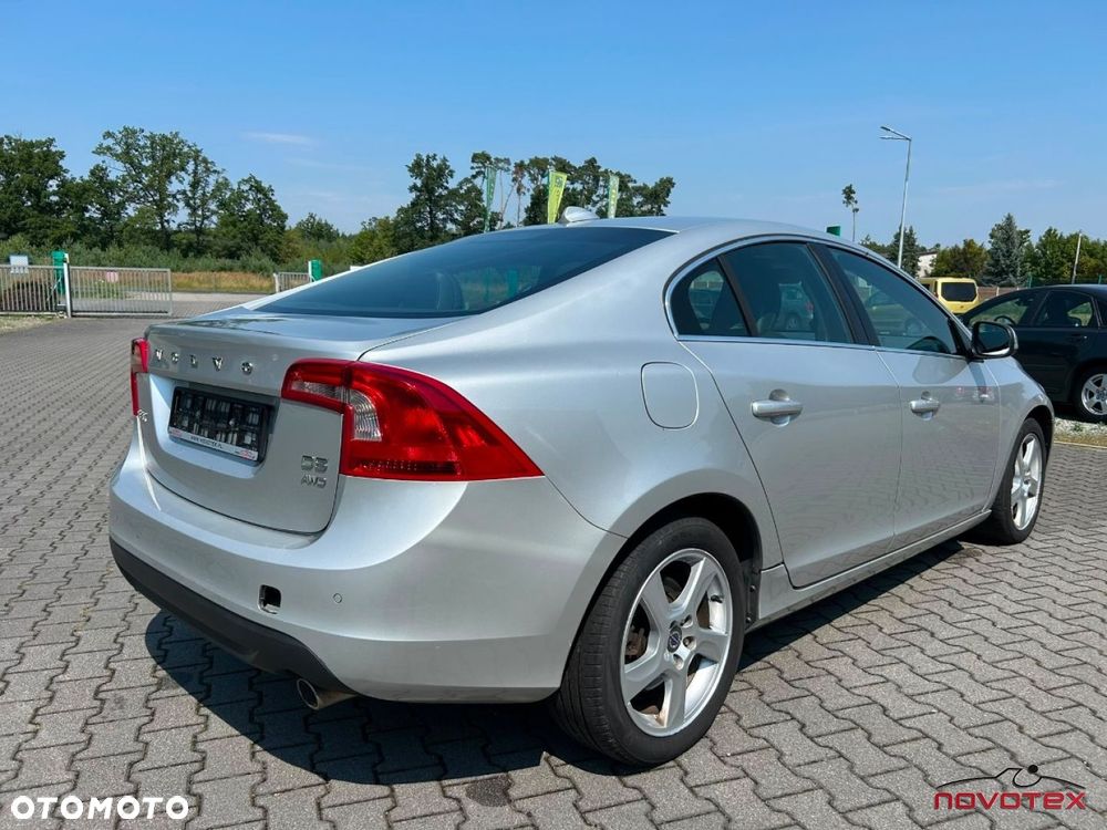 Volvo S60 - 2