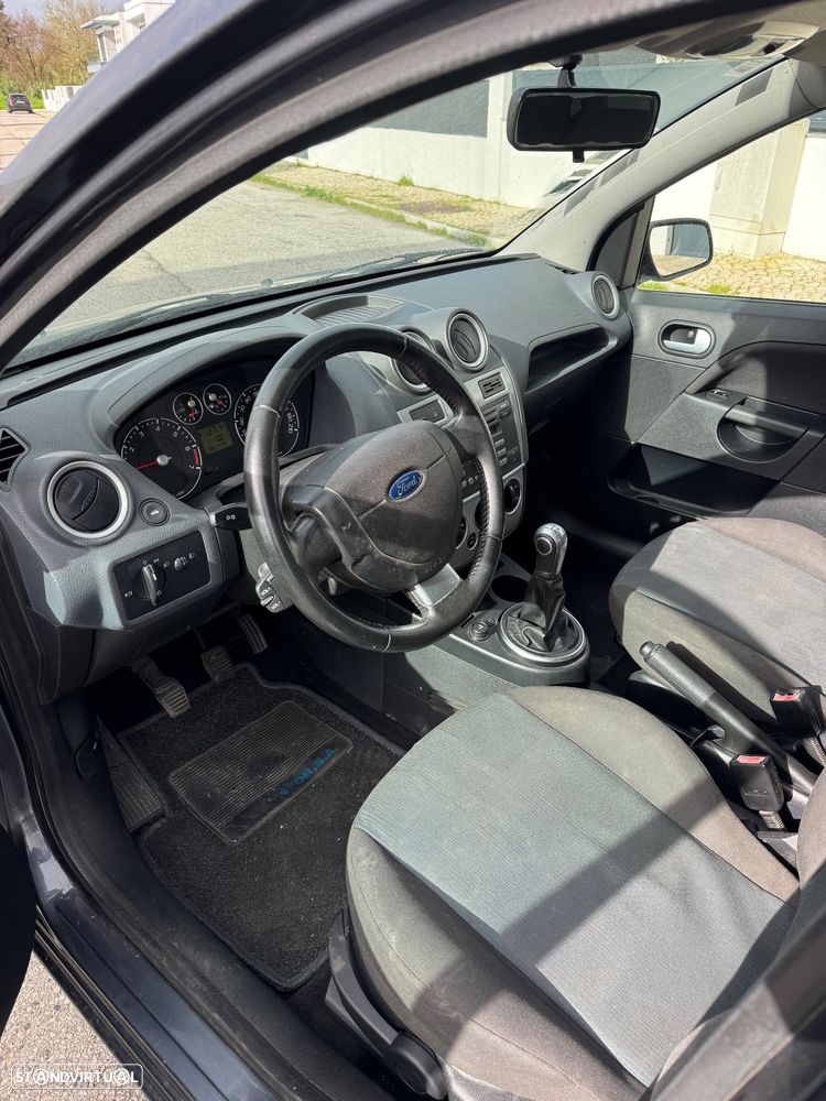 Ford Fiesta 1.25 Zetec - 6