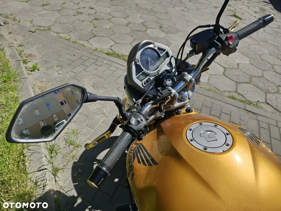 Honda Hornet - 4