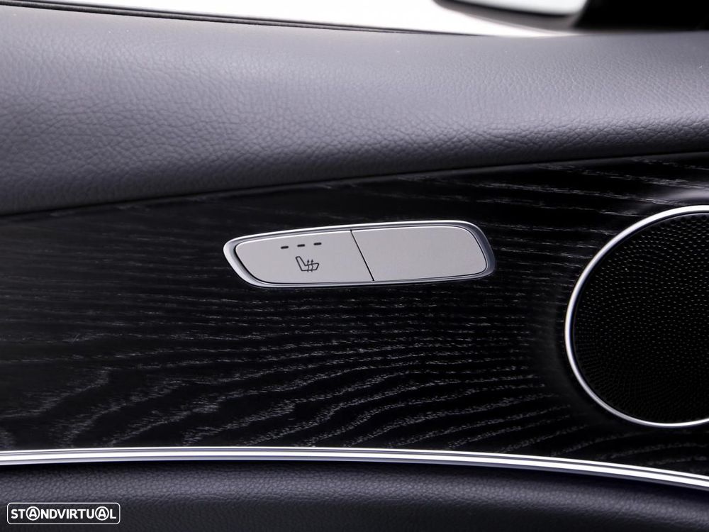 Mercedes-Benz E 300 de AMG Line 4Matic - 20