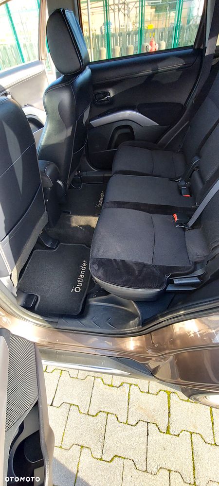 Mitsubishi Outlander 2.0 Intense + 2WD EU5 CVT - 13