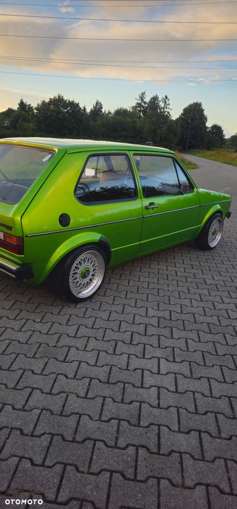 Volkswagen Golf - 5