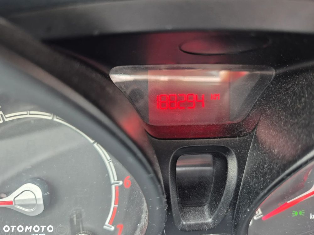 Ford Fiesta 1.25 Ambiente - 11