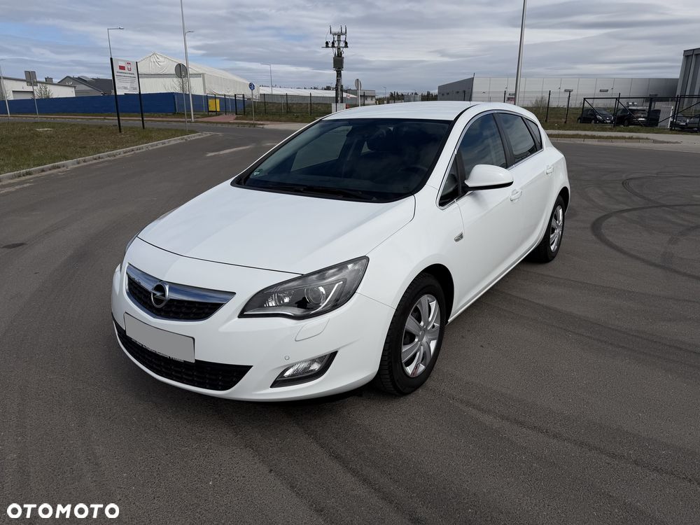 Opel Astra 1.4 T Enjoy - 8