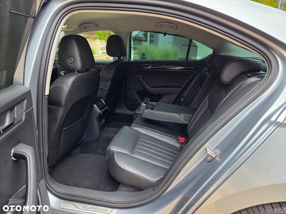 Skoda Superb 2.0 TDI L&K DSG - 15