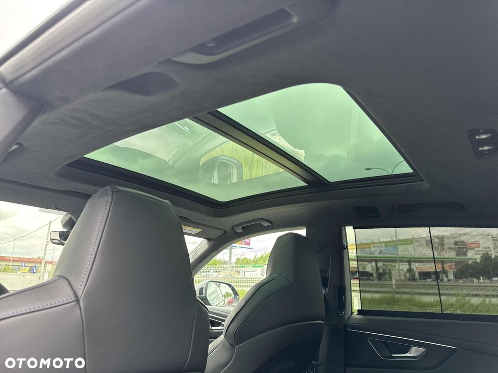 Audi RS Q8 - 26