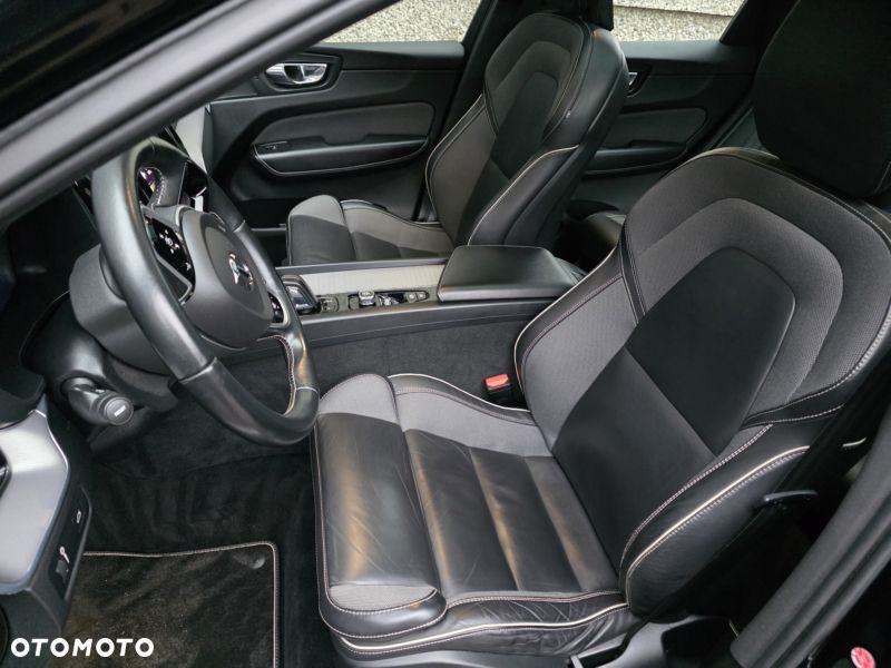 Volvo XC 60 B5 D AWD Geartronic RDesign - 11