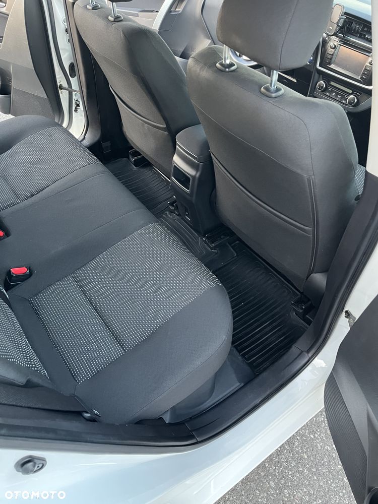 Toyota Auris - 14