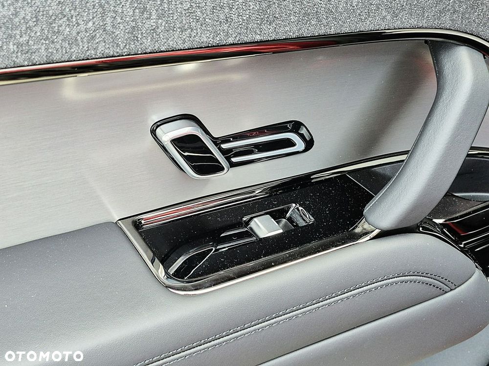 Land Rover Range Rover Sport - 24