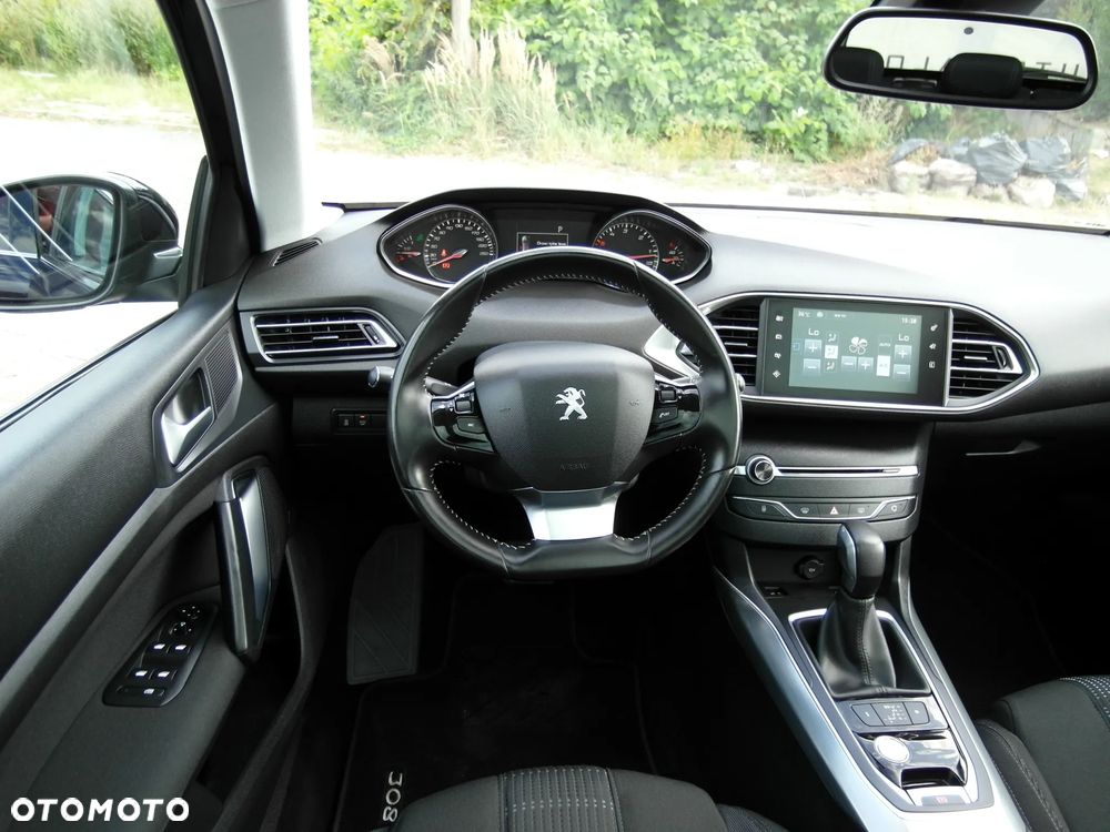 Peugeot 308 BlueHDi 150 EAT6 Stop & Start Allure - 23