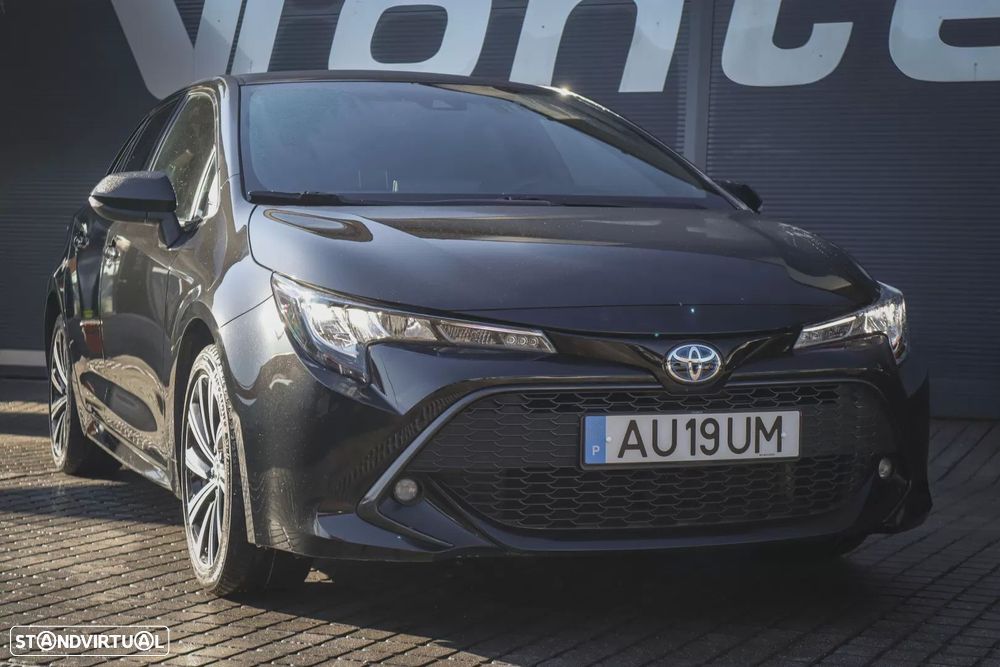Toyota Corolla 1.8 Hybrid Exclusive - 3
