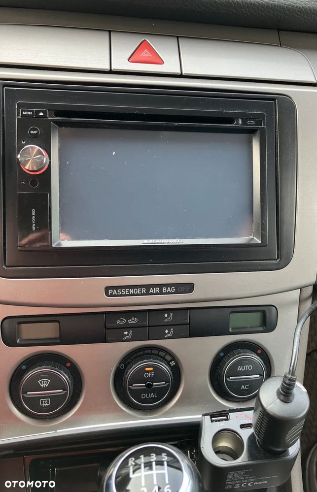 Volkswagen Passat 1.8 TSI Comfortline - 2