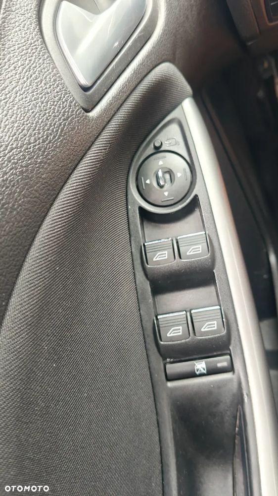 Ford Focus Turnier 1.0 EcoBoost Start-Stopp-System Champions Edition - 20