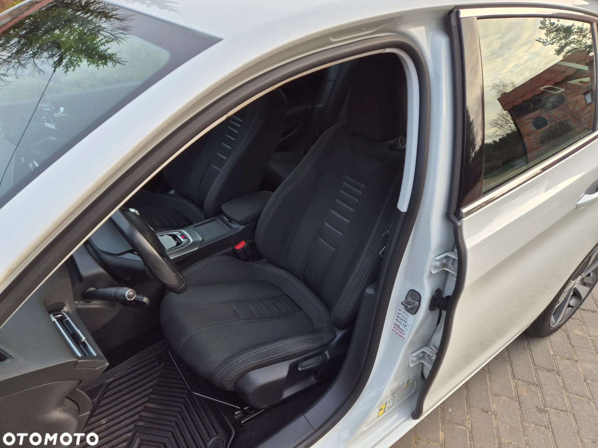Peugeot 308 1.6 THP Allure - 8