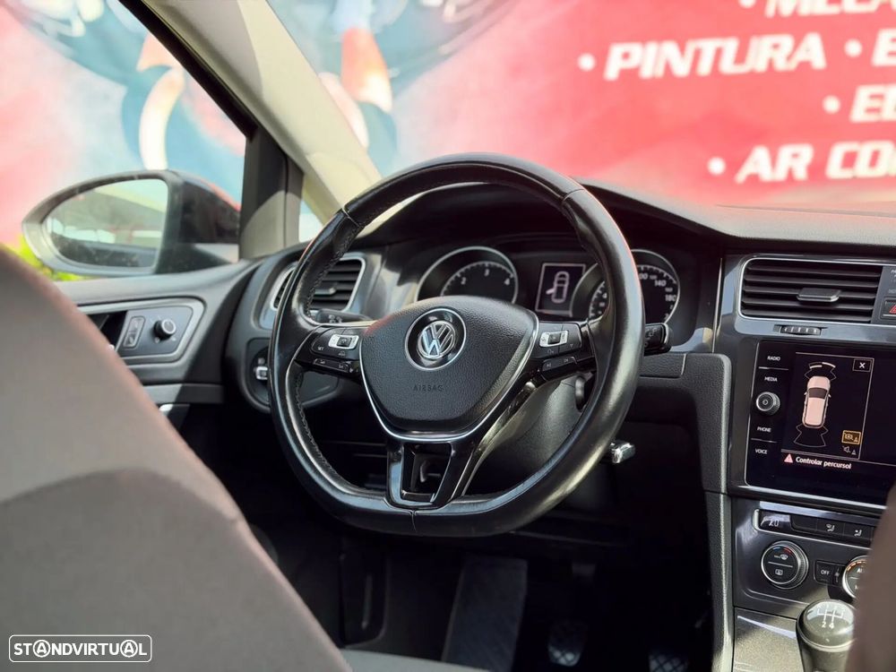 VW Golf 1.6 TDI Confortline - 14