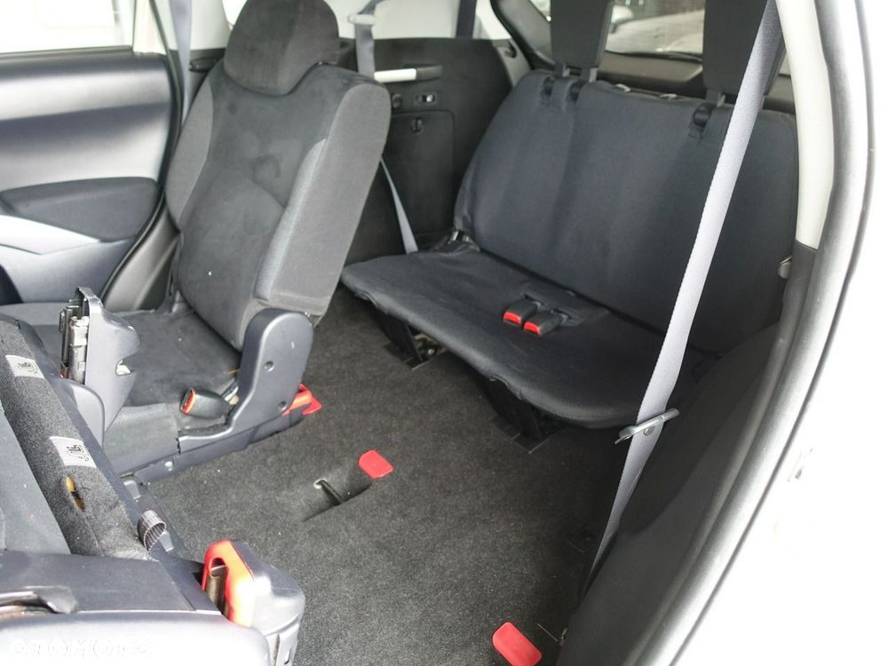 Mitsubishi Outlander 2.4 4WD Inform - 19