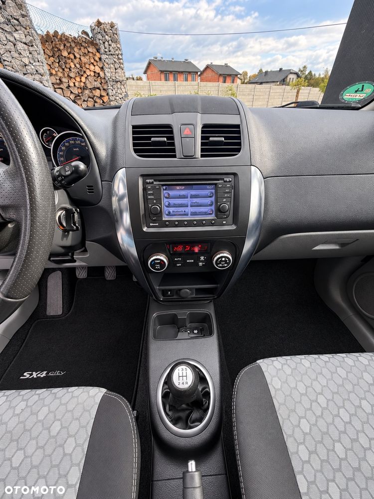 Suzuki SX4 - 19