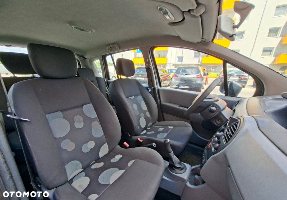 Renault Modus - 11