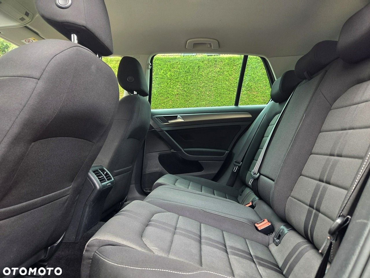 Volkswagen Golf 1.4 TSI (BlueMotion Technology) DSG Comfortline - 12