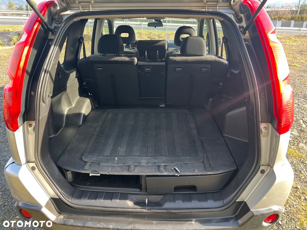 Nissan X-Trail 2.0 dCi 4x4 DPF Automatik SE - 21