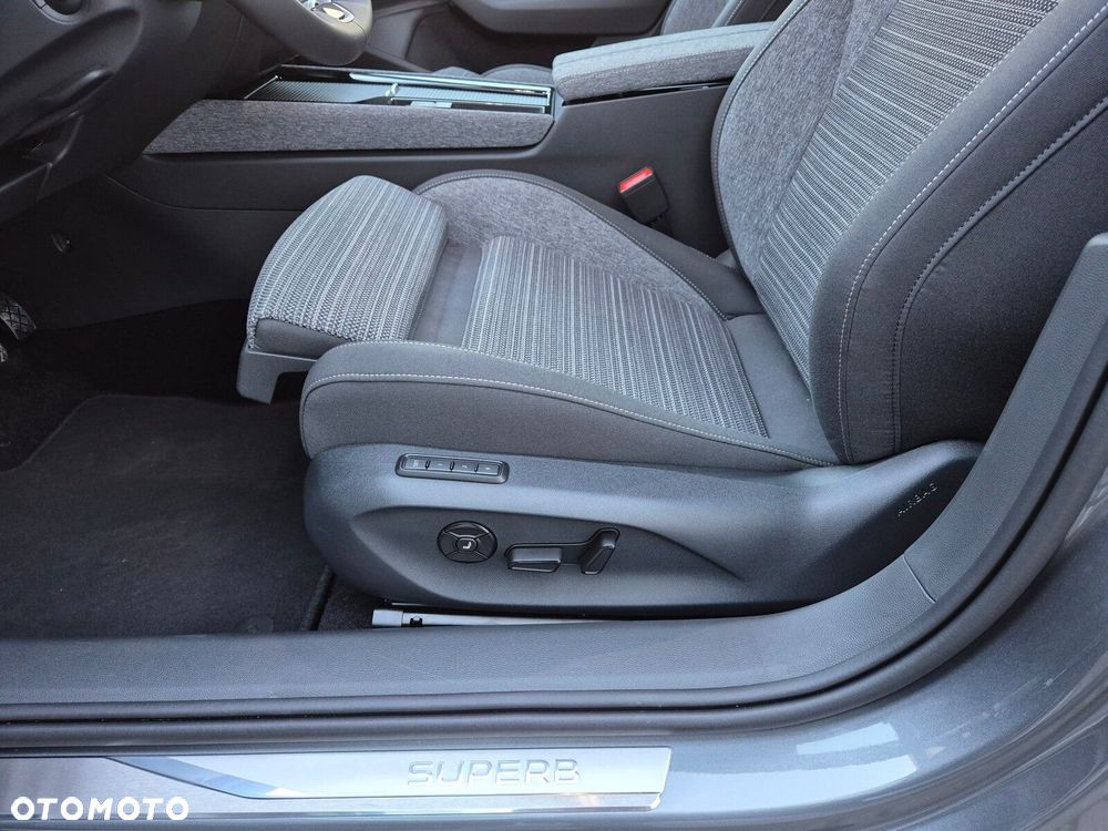 Skoda Superb 2.0 TDI SCR 4x4 Edition 130 DSG - 18