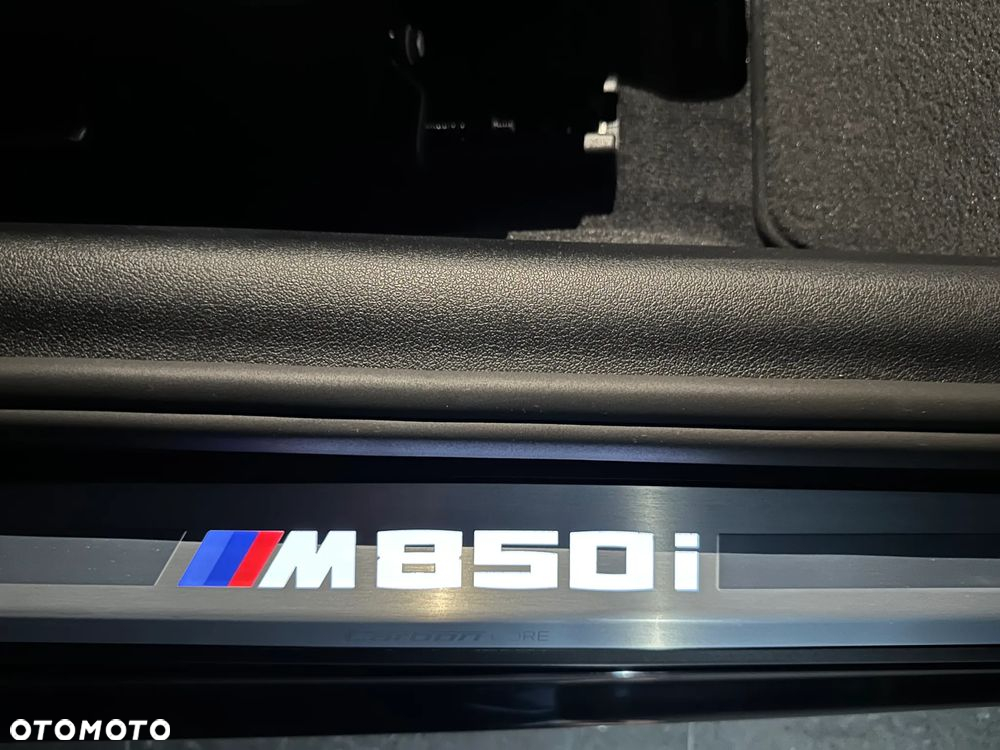 BMW Seria 8 M850i xDrive - 16