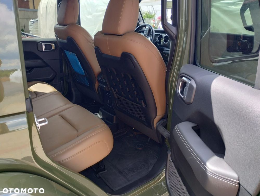 Jeep Wrangler Unlimited GME 2.0 Turbo Rubicon - 17