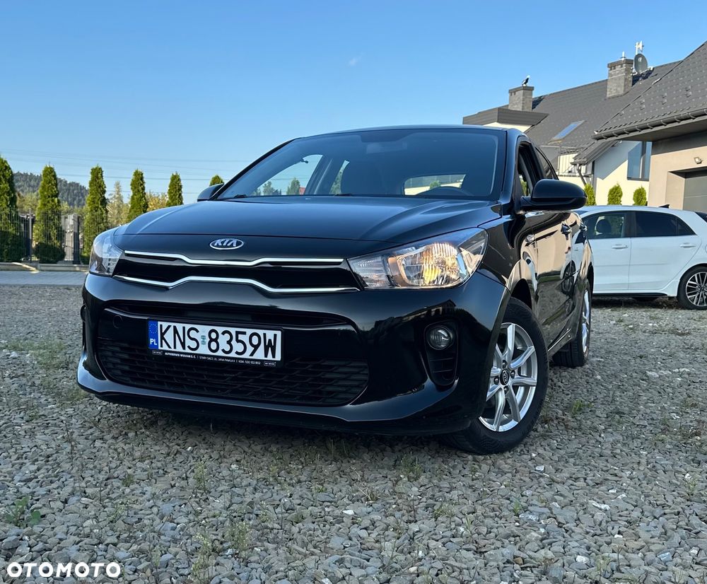 Kia Rio 1.4 L - 23