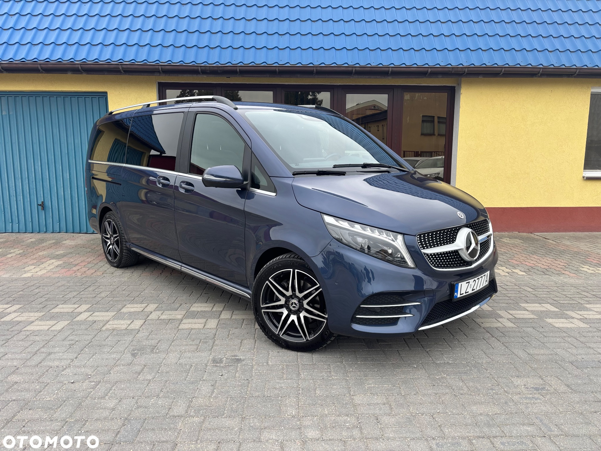 Mercedes-Benz Klasa V 300 d 4-Matic Exclusive 9G-Tronic (d³ugi) - 4