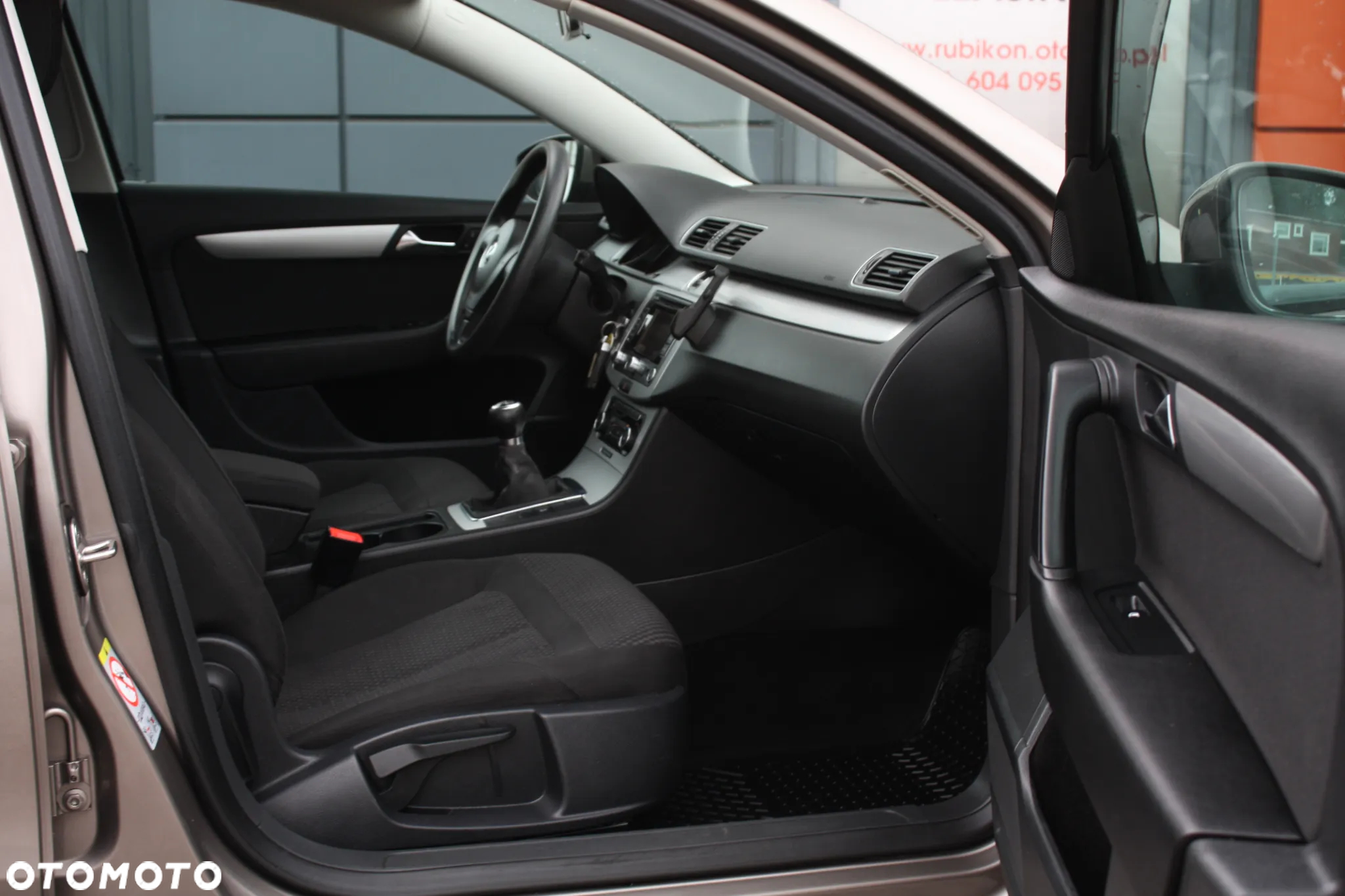 Volkswagen Passat 2.0 TDI Comfortline - 7