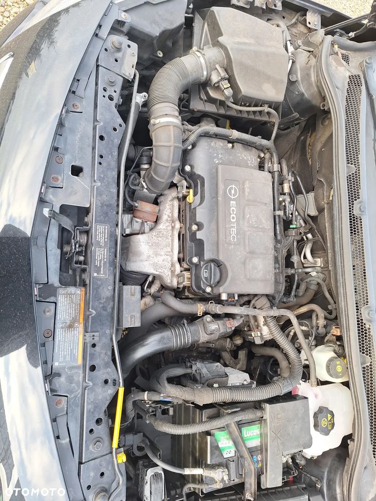 Opel Astra 1.4 Turbo Cosmo - 30