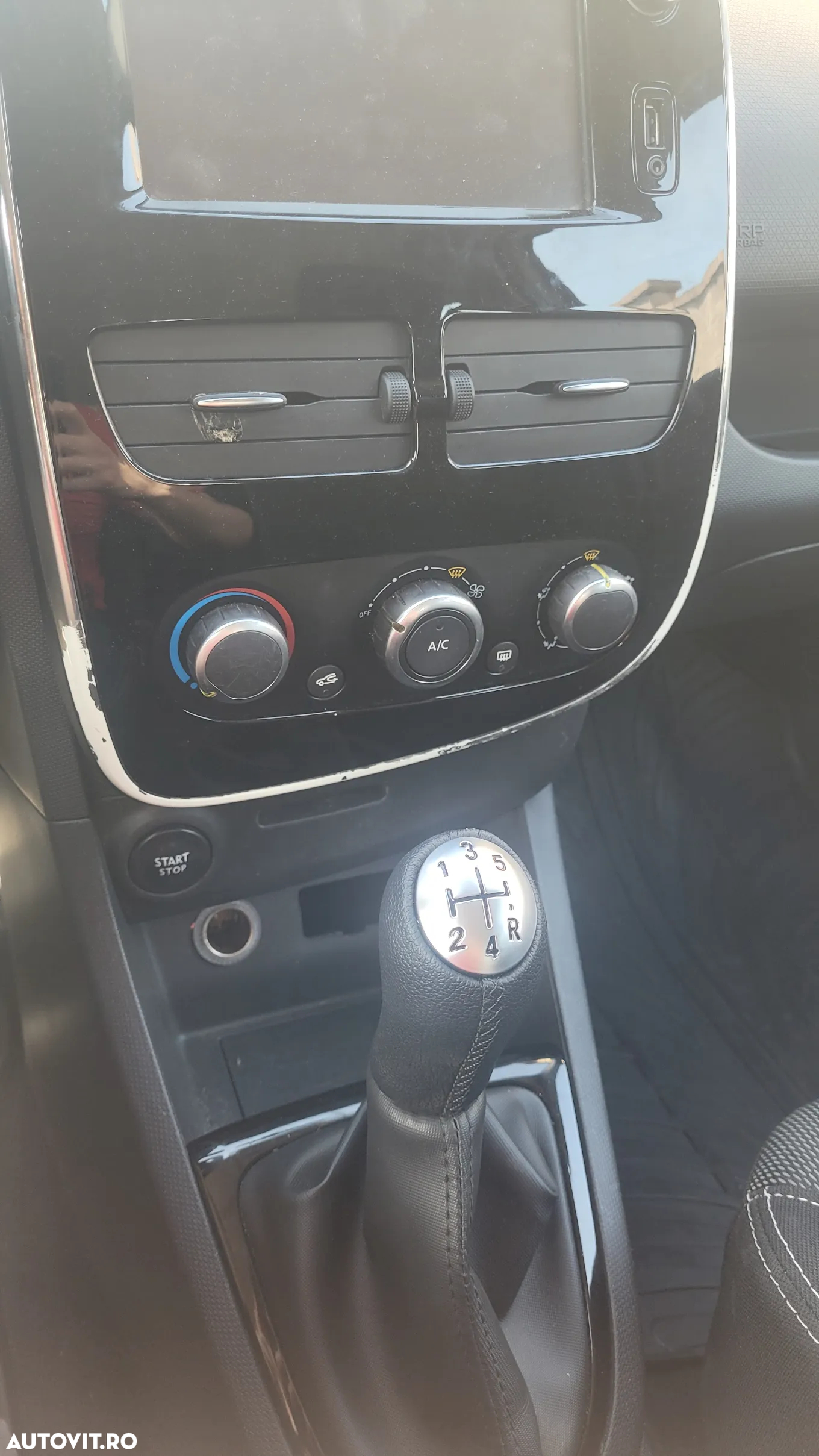 Renault Clio - 15