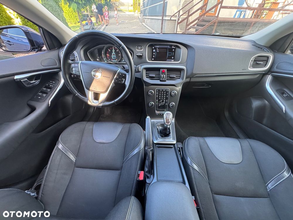 Volvo V40 D2 Momentum - 5