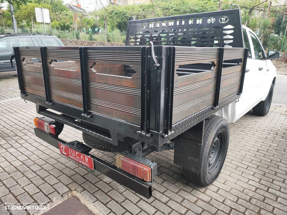 Toyota Hilux 2.4 D-4D 4WD CD CH - 3