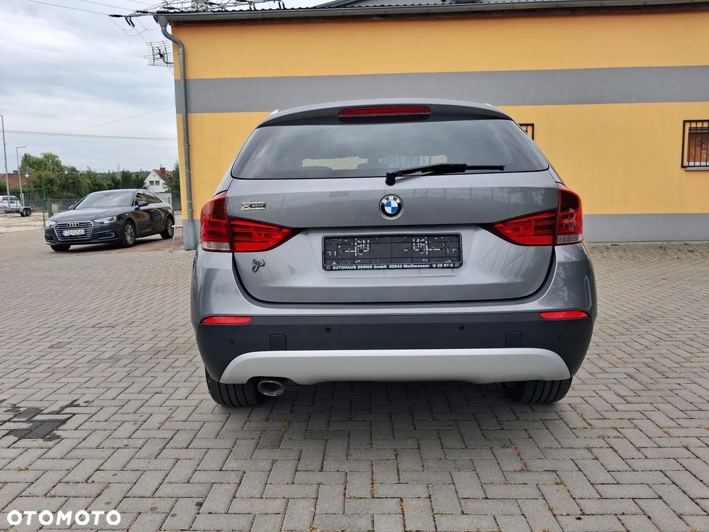BMW X1 sDrive20d - 11