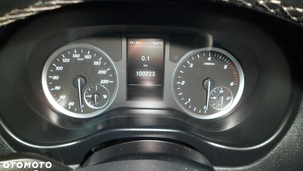 Mercedes-Benz Vito - 18