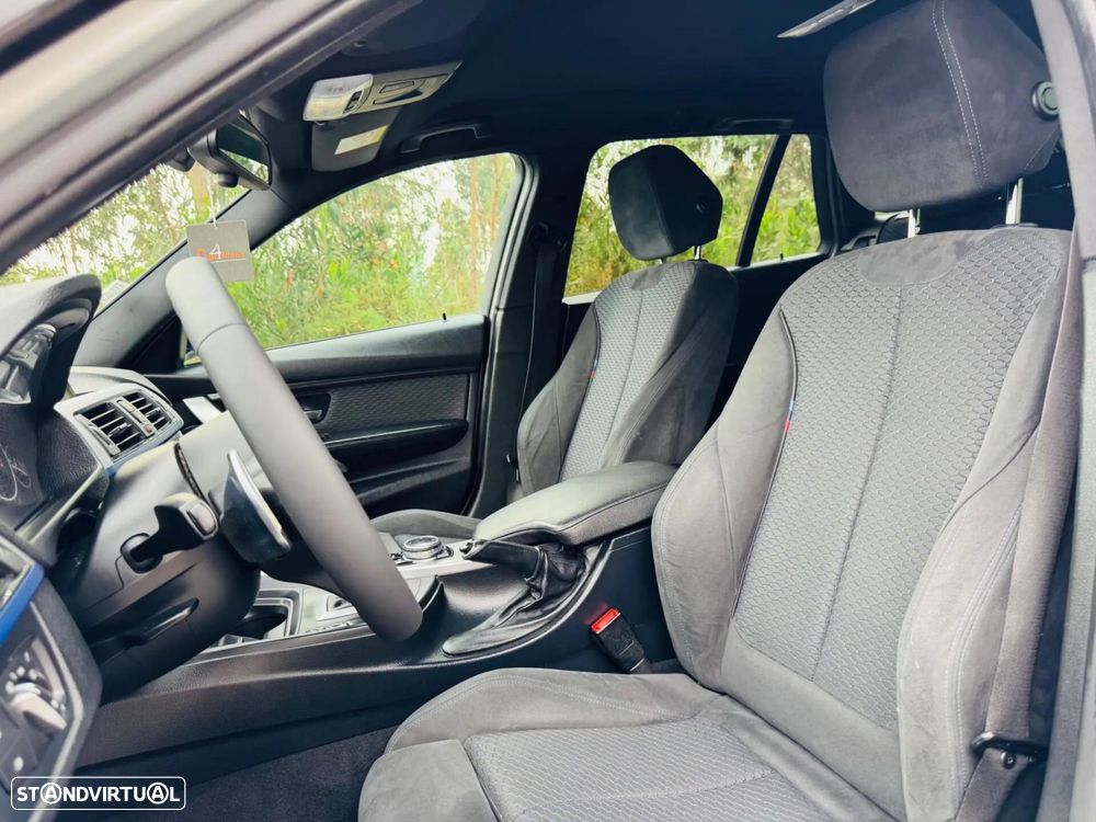 BMW 320 d Auto Pack M - 19