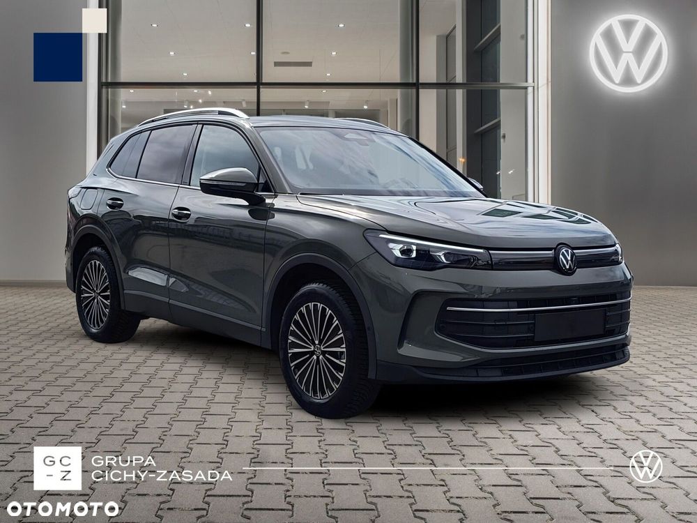 Volkswagen Tiguan - 4