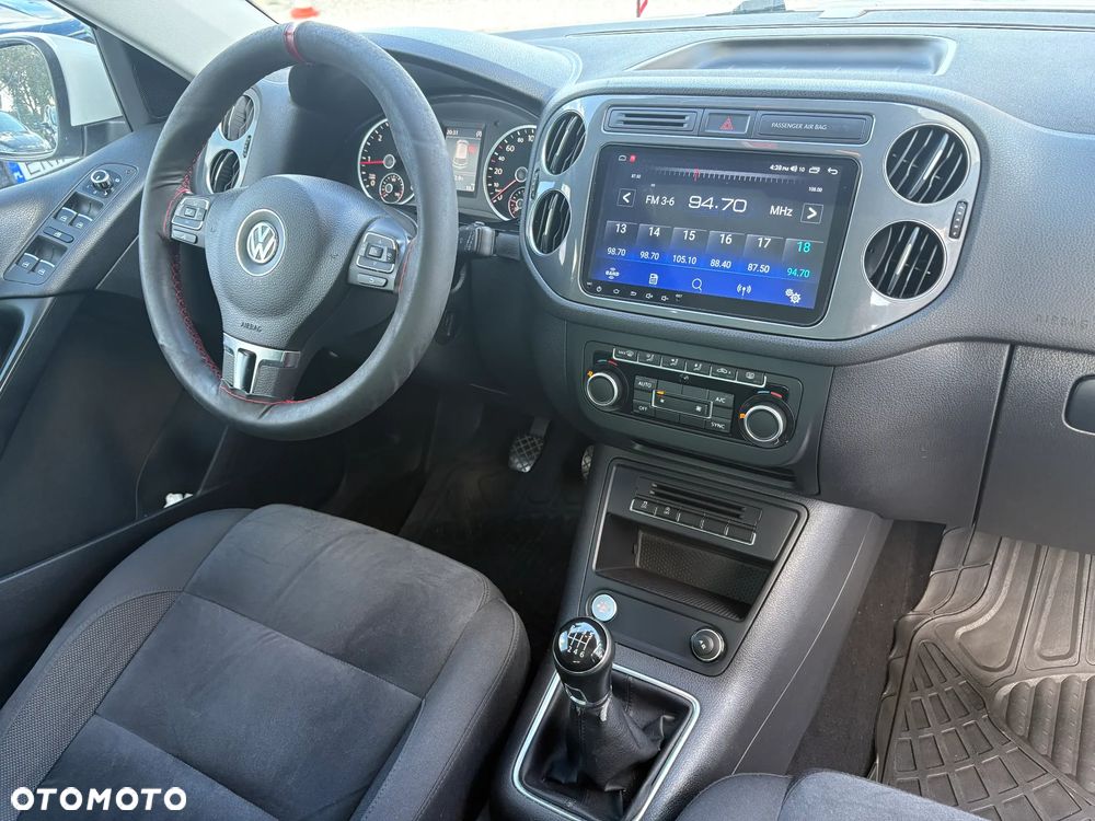 Volkswagen Tiguan 2.0 TDI DPF BlueMotion Technology Exclusive - 18