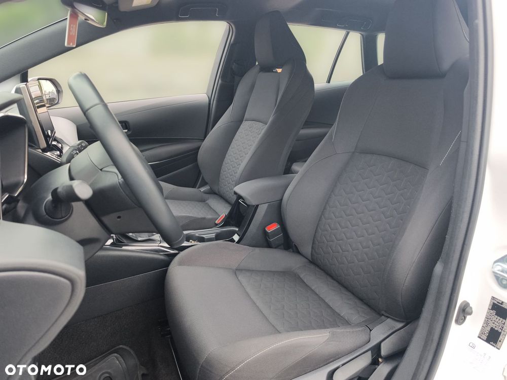 Toyota Corolla 1.8 Hybrid Comfort - 18