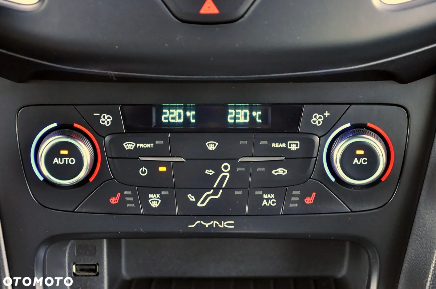 Ford Focus 1.0 EcoBoost ST-Line Style - 21