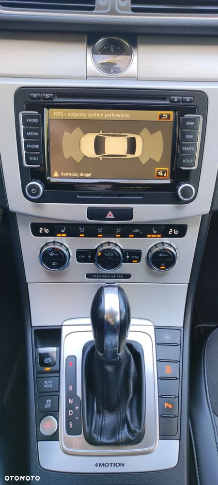 Volkswagen Passat 2.0 TDI 4Mot Highline DSG - 13